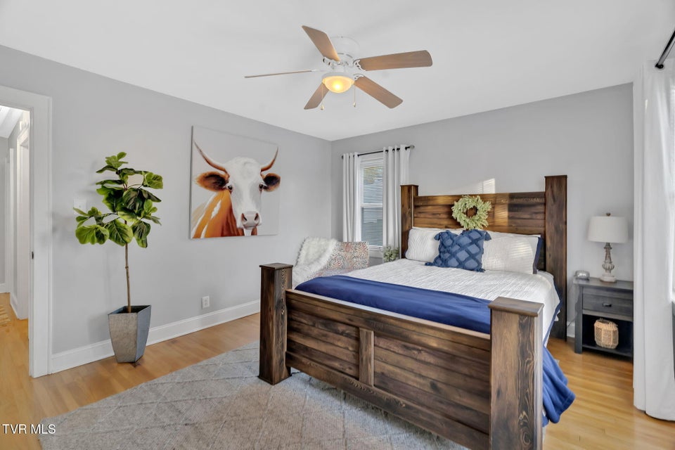 Photo #13: 102 Memorial Drive