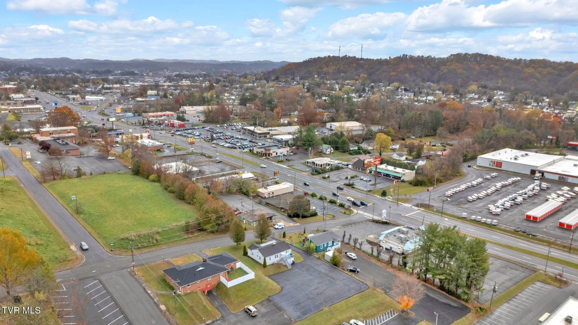 Photo #29: 102 Memorial Drive