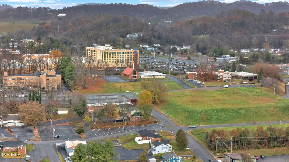 Photo #30: 102 Memorial Drive