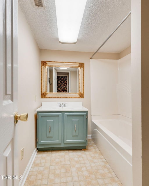 Photo #16: 1645 F Street