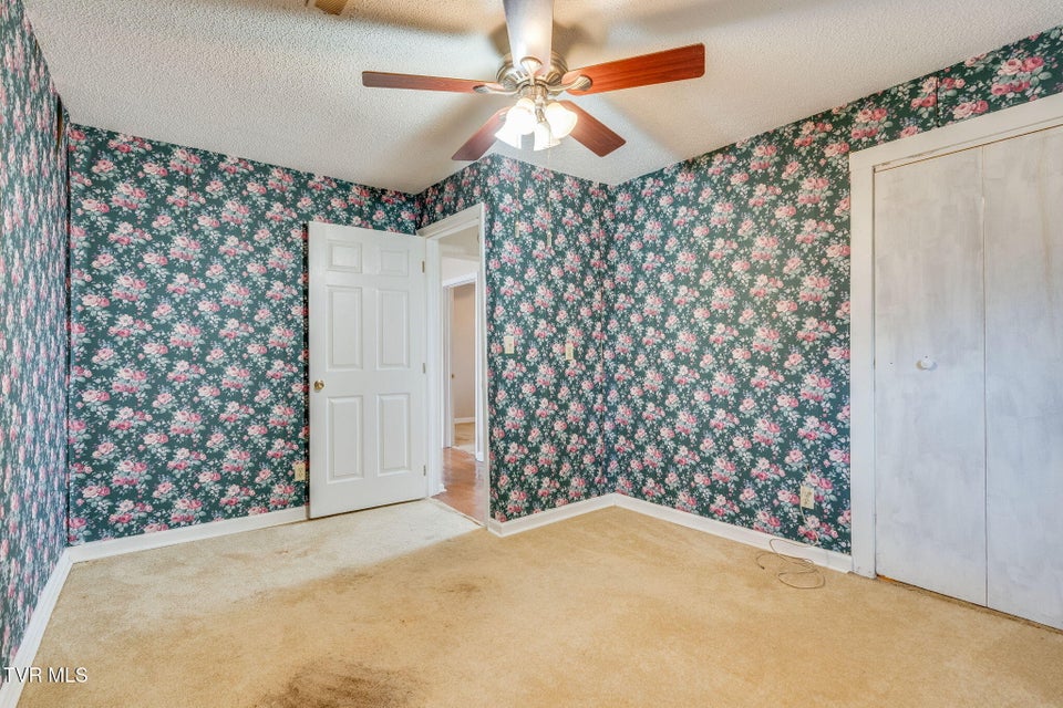 Photo #18: 1645 F Street