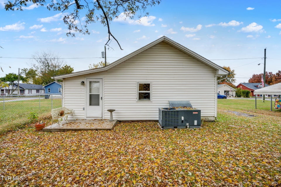 Photo #22: 1645 F Street