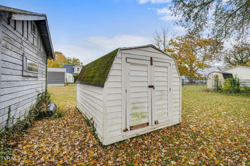 Photo #25: 1645 F Street