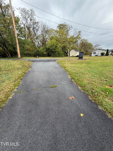 Photo #37: 2228 Netherland Inn Road