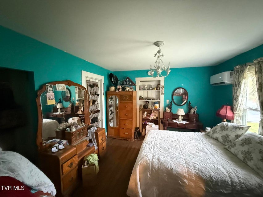 Photo #18: 2228 Netherland Inn Road