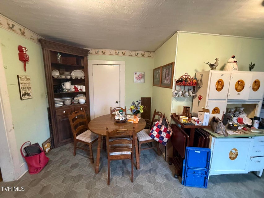 Photo #10: 2228 Netherland Inn Road