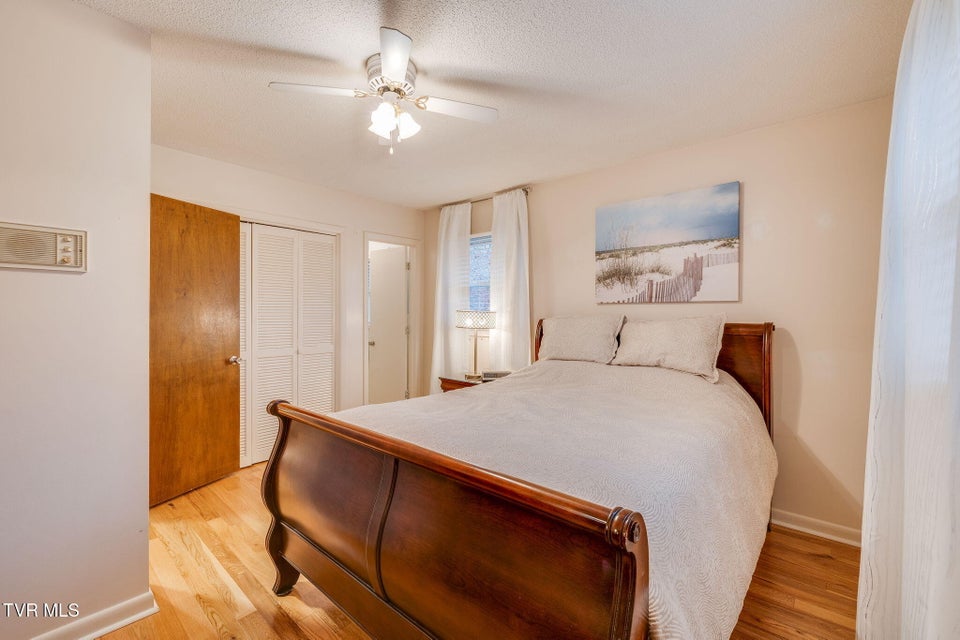 Photo #14: 1904 Broadmoor Road