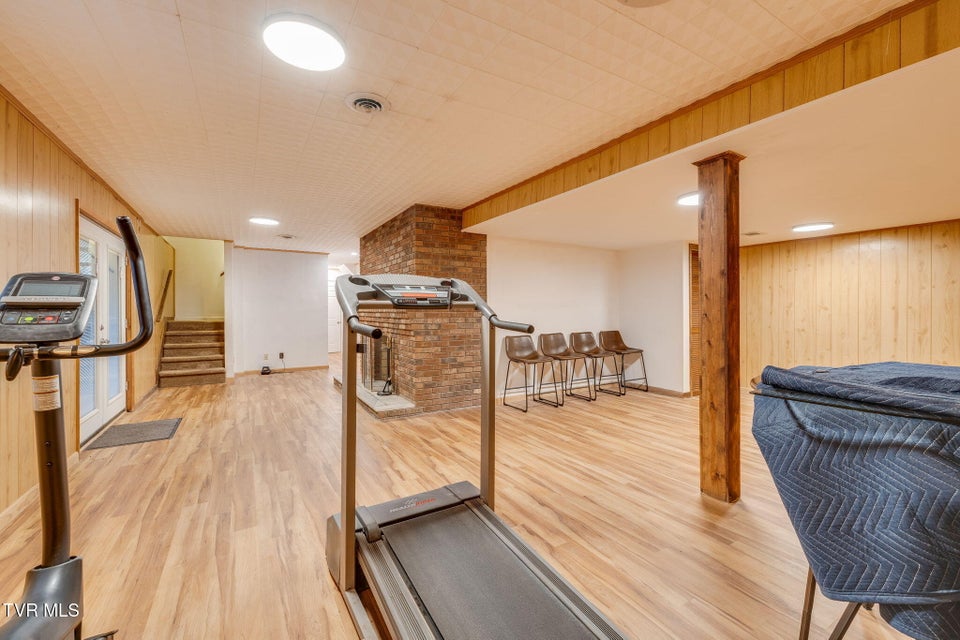 Photo #23: 1904 Broadmoor Road