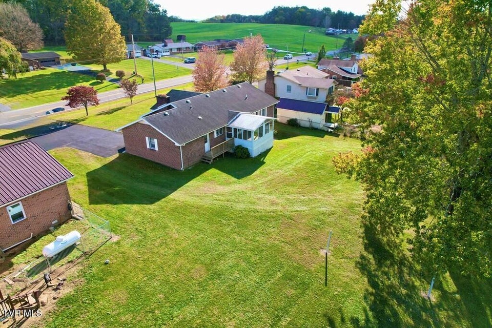 Photo #42: 28261 Lee Highway