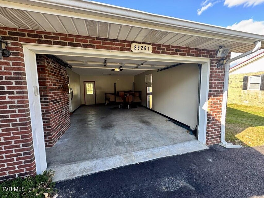 Photo #45: 28261 Lee Highway