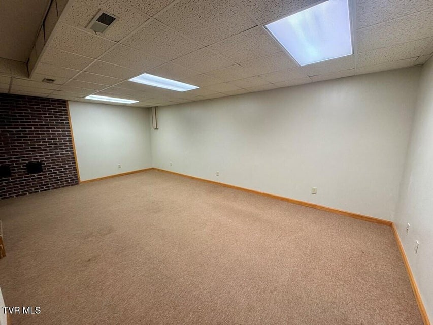 Photo #30: 28261 Lee Highway