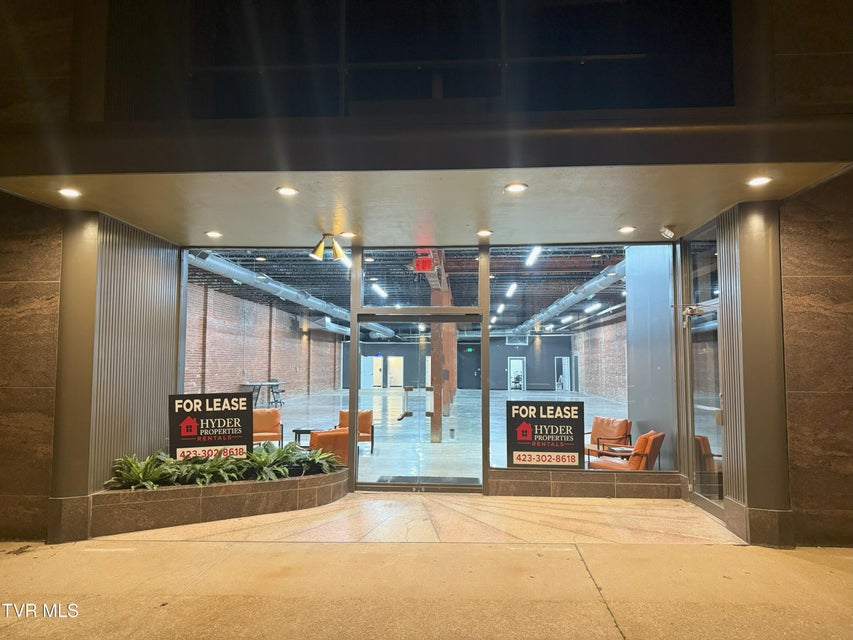 Photo #3: 214 Commerce Street