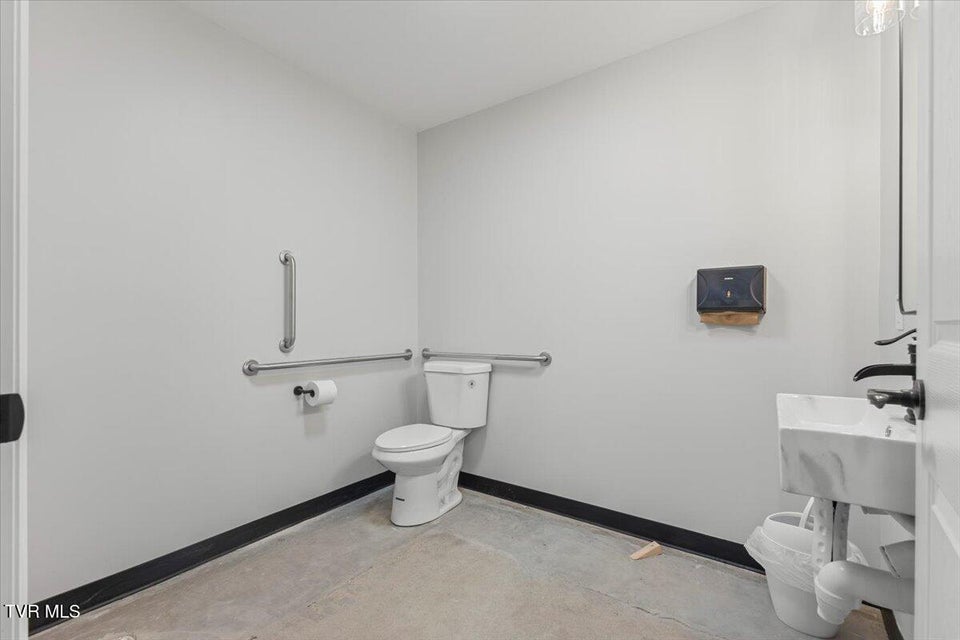 Photo #15: 214 Commerce Street