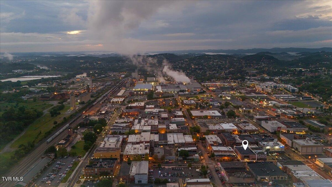 Photo #36: 214 Commerce Street