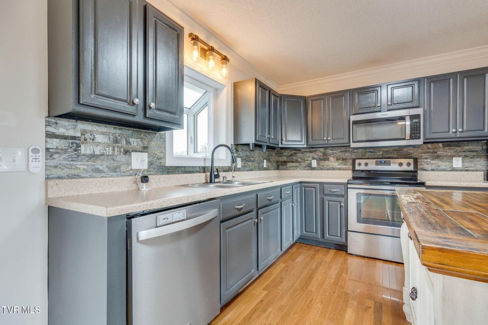 Photo #13: 180 Kincheloe Road