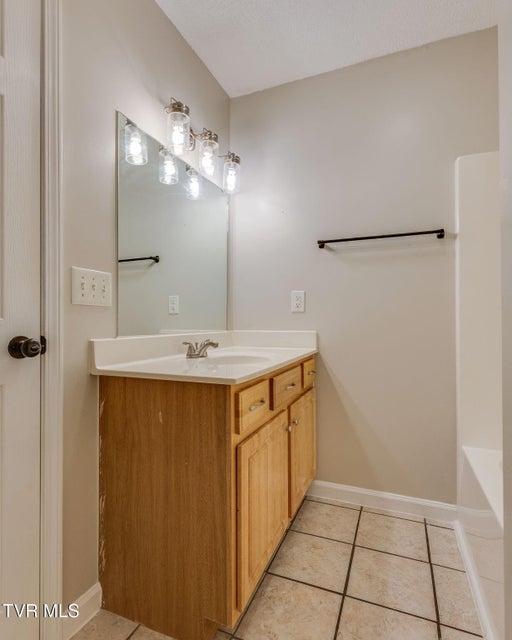 Photo #23: 180 Kincheloe Road