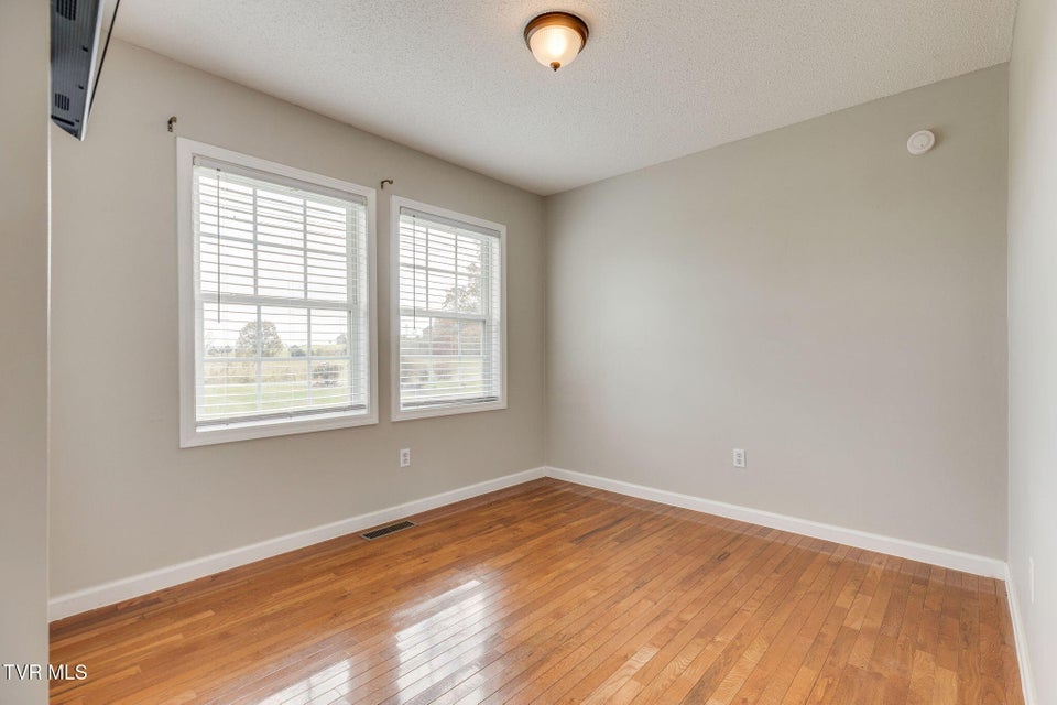 Photo #24: 180 Kincheloe Road