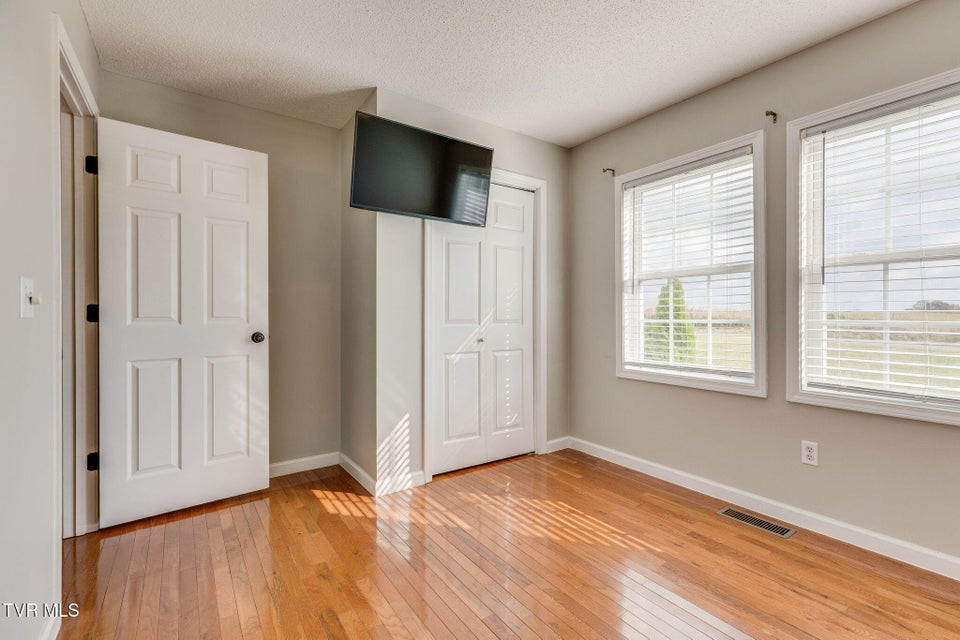 Photo #25: 180 Kincheloe Road