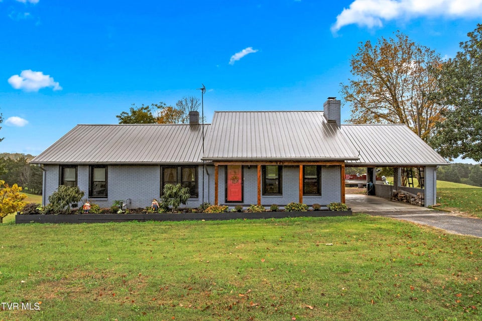 Photo #2: 643 Hart Road