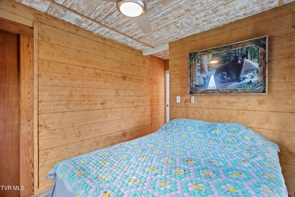 Photo #21: 643 Hart Road