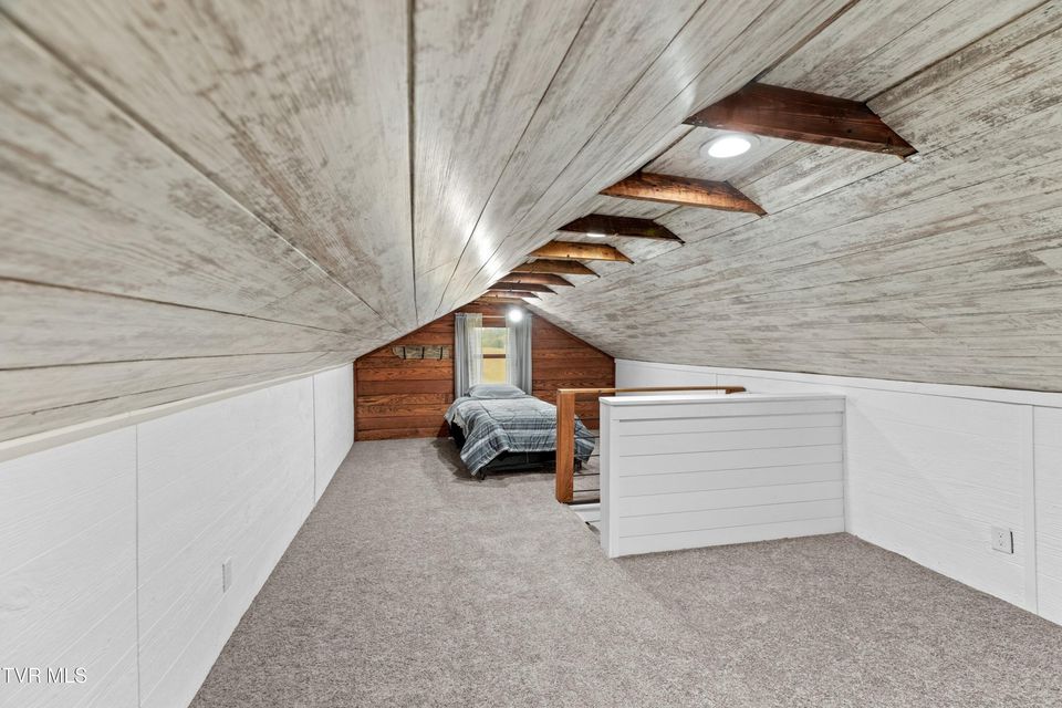 Photo #24: 643 Hart Road