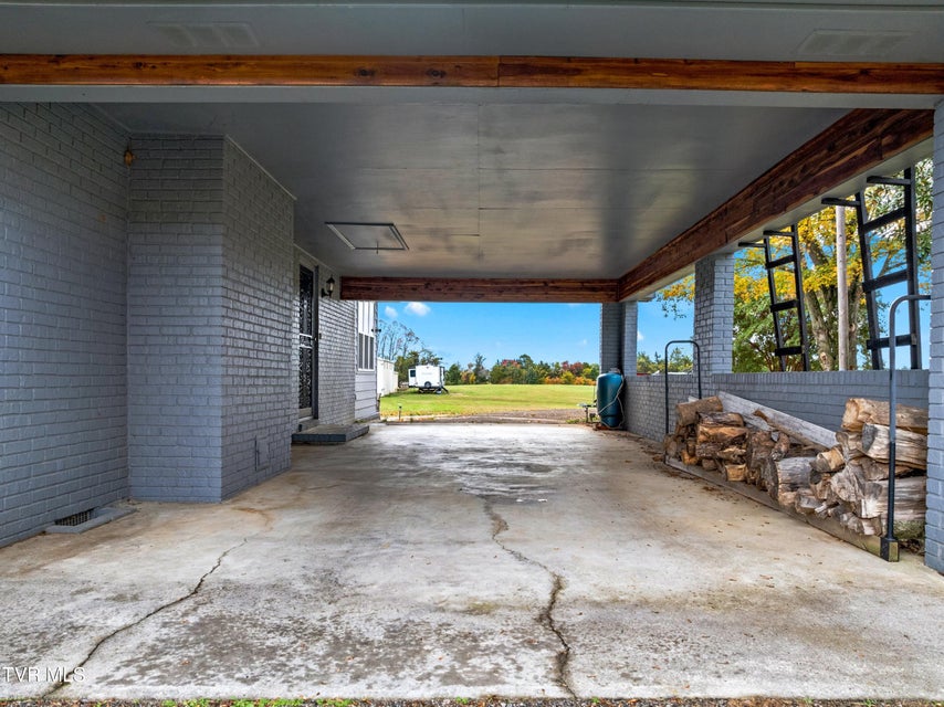 Photo #41: 643 Hart Road