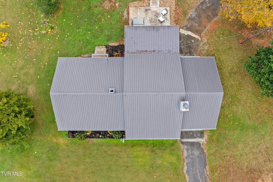 Photo #46: 643 Hart Road