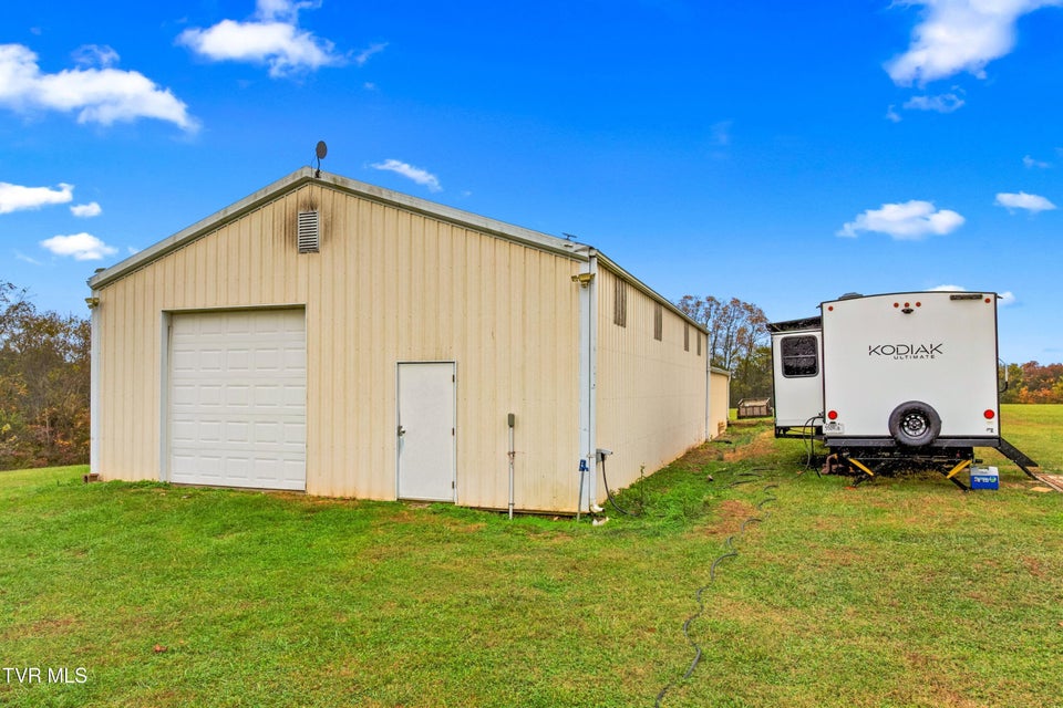 Photo #50: 643 Hart Road