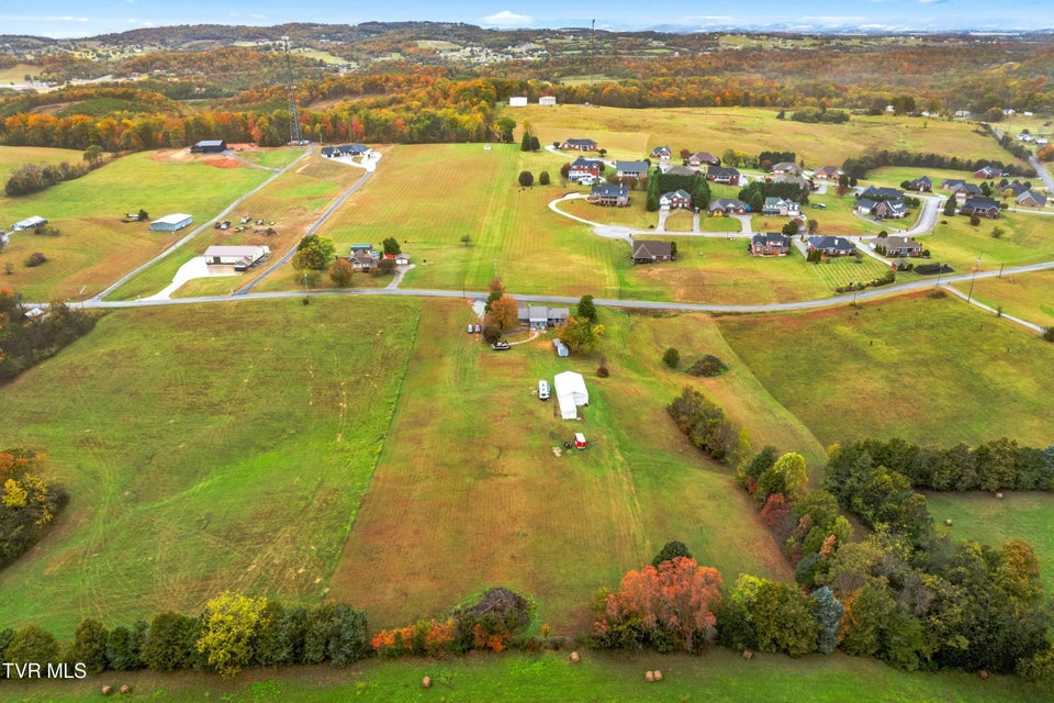 Photo #57: 643 Hart Road