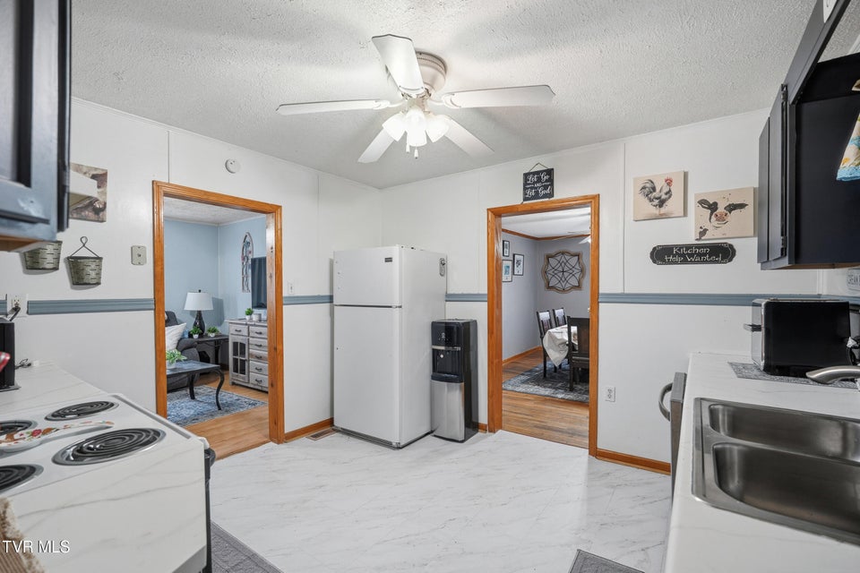 Photo #16: 109 Penrod Road