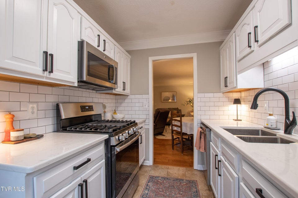 Photo #13: 820 Wayne Avenue