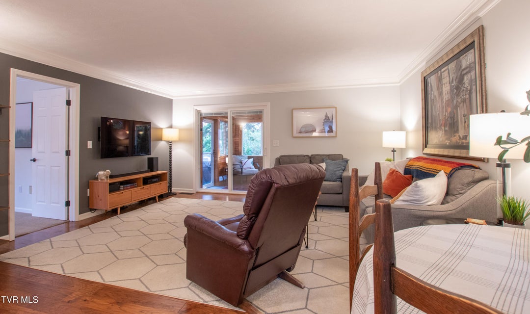 Photo #9: 820 Wayne Avenue