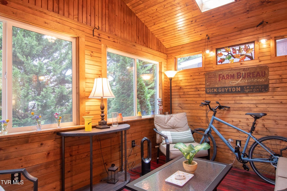 Photo #11: 820 Wayne Avenue