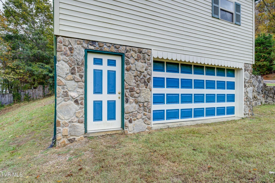 Photo #40: 135 Walnut Drive