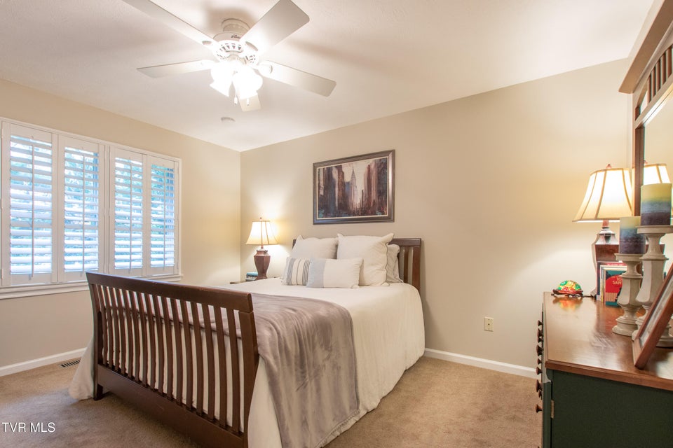 Photo #25: 820 Wayne Avenue