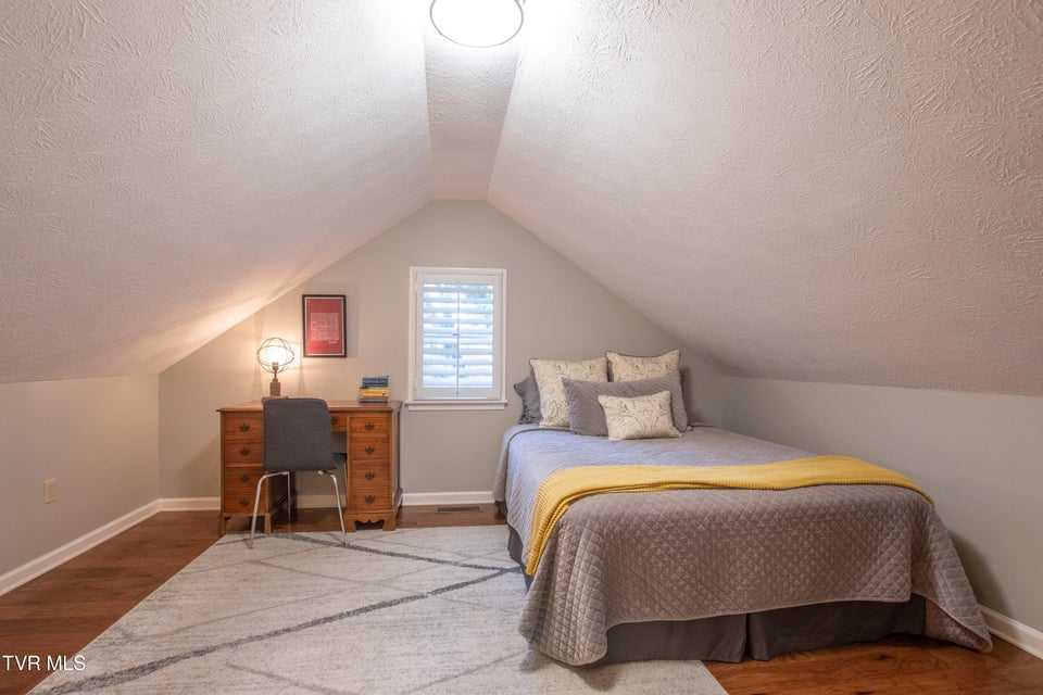 Photo #29: 820 Wayne Avenue