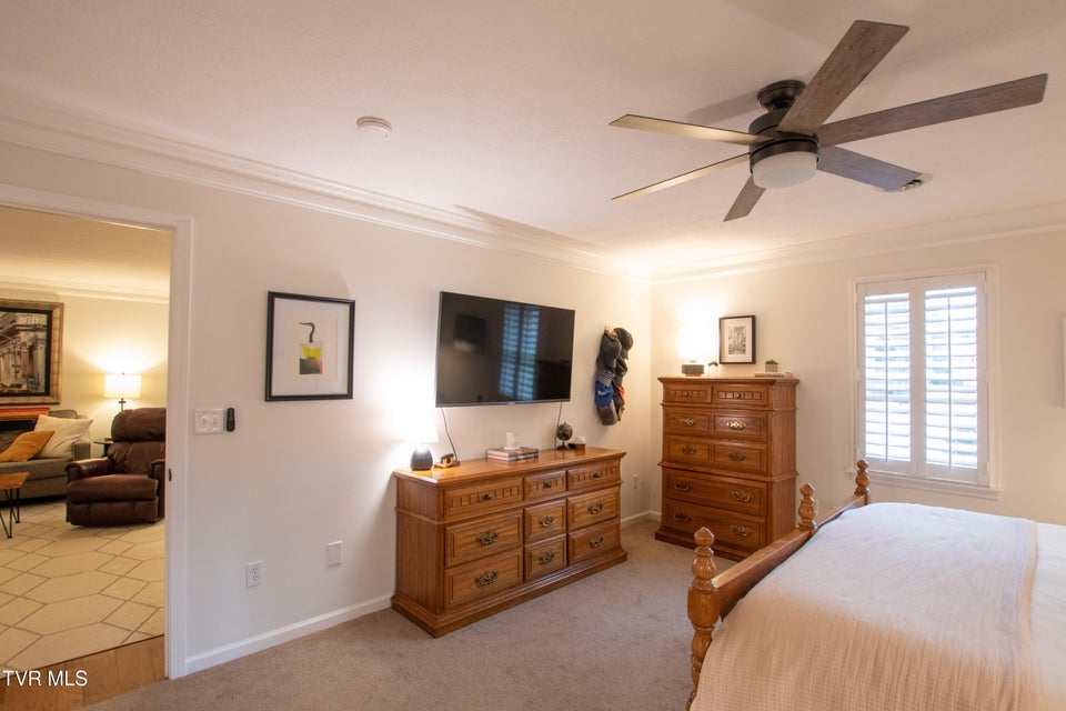 Photo #18: 820 Wayne Avenue