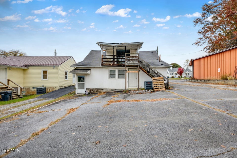 Photo #23: 1713 Edgemont Avenue