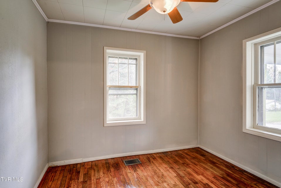 Photo #6: 133 Pinehurst Drive