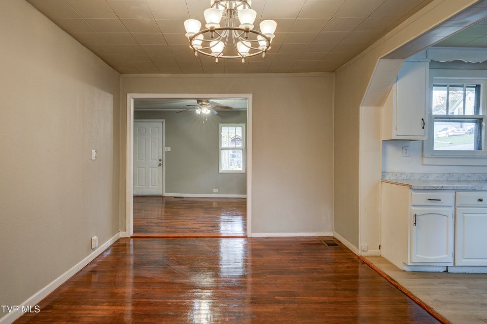 Photo #16: 133 Pinehurst Drive