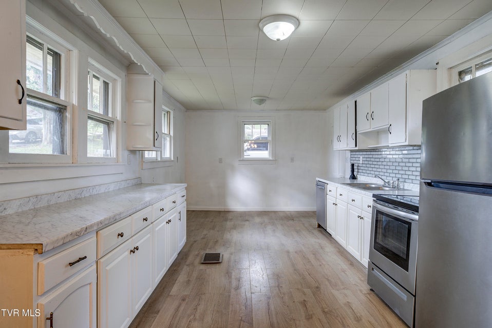 Photo #19: 133 Pinehurst Drive