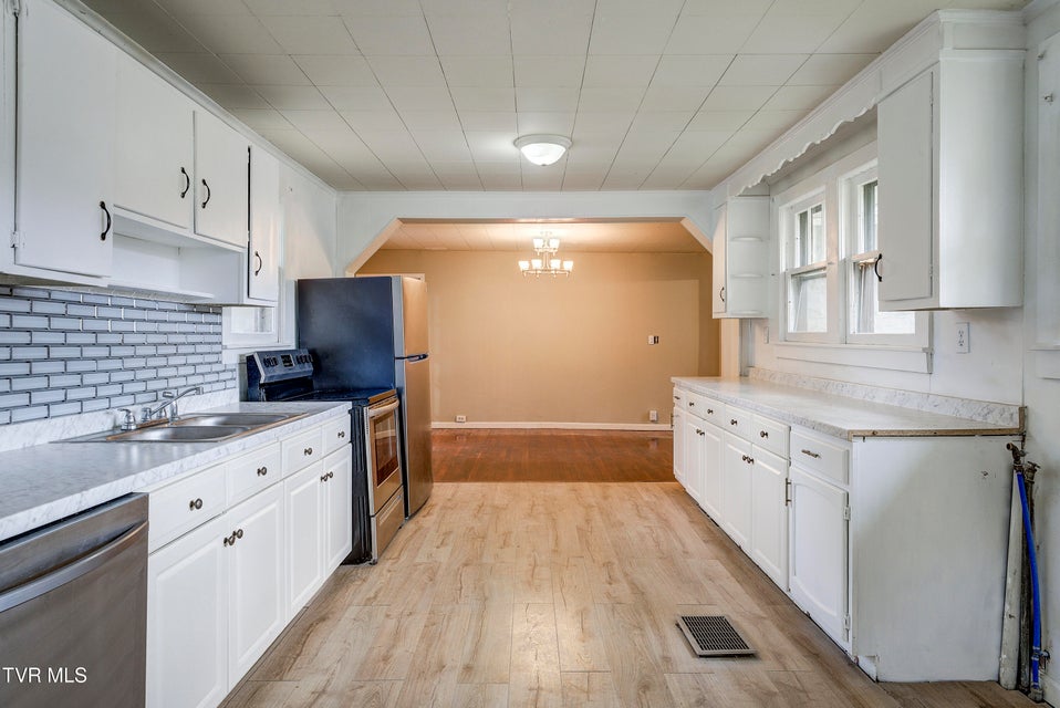 Photo #20: 133 Pinehurst Drive