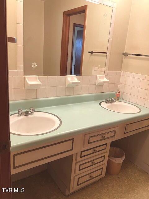 Photo #22: 1917 Club Drive