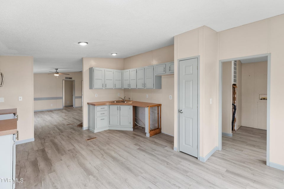 Photo #13: 420 Meadow Branch Road