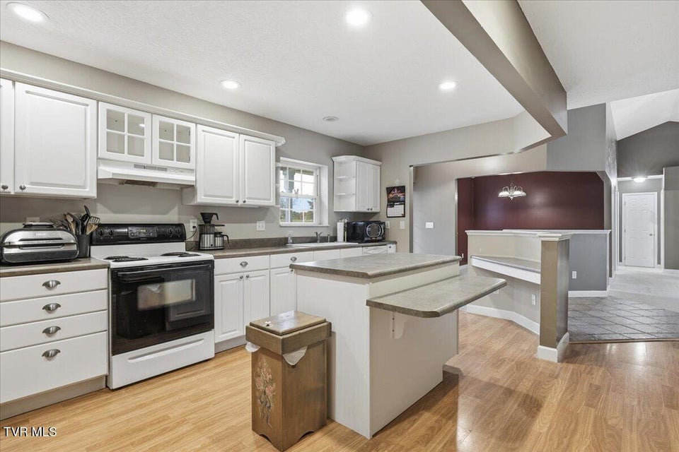 Photo #9: 103 Indian Shores Overlook 