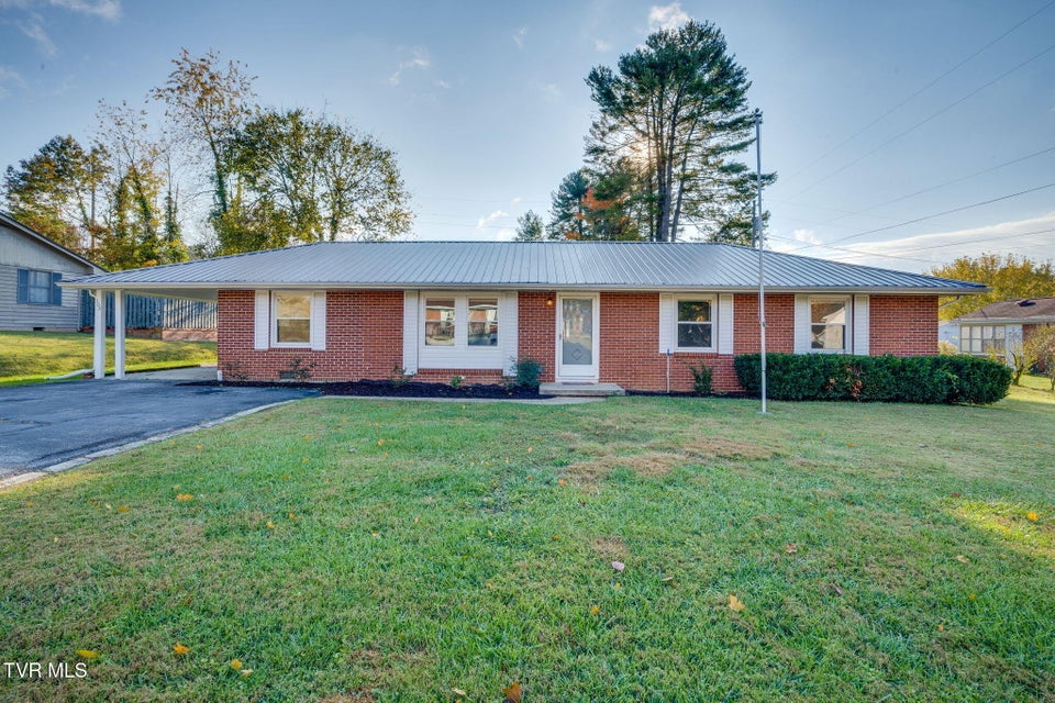 Photo #4: 102 College View Drive