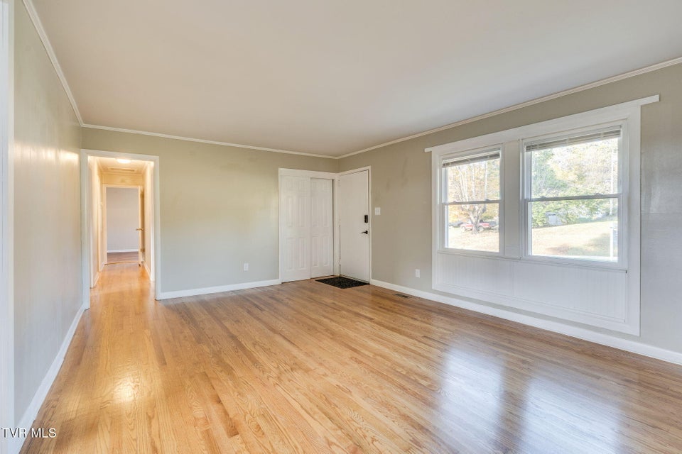 Photo #7: 102 College View Drive