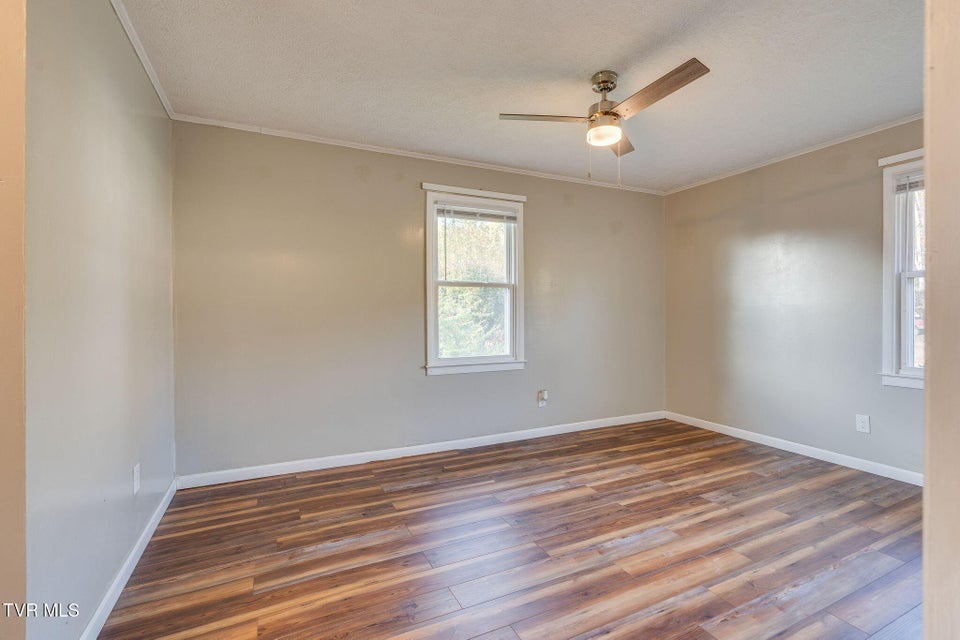 Photo #16: 102 College View Drive