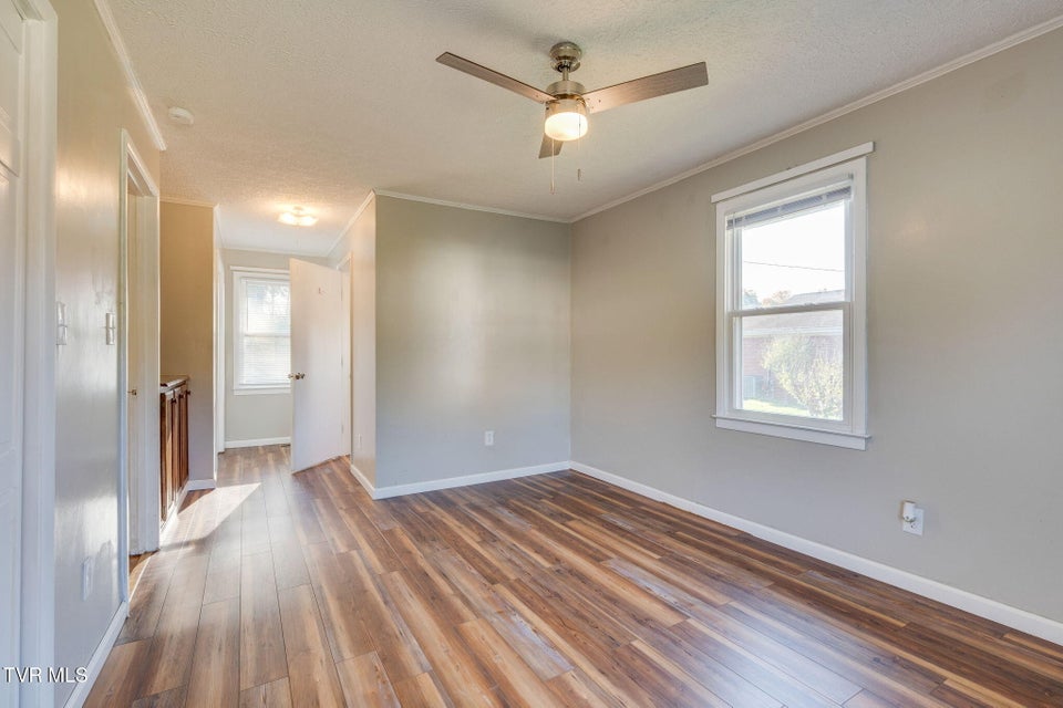 Photo #18: 102 College View Drive