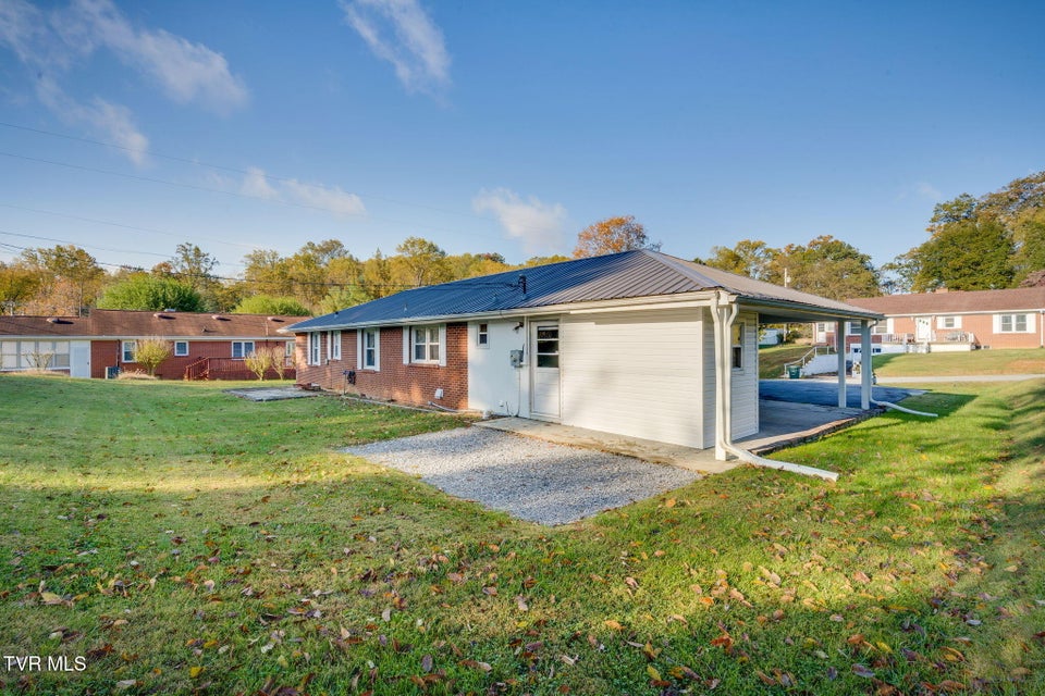 Photo #28: 102 College View Drive